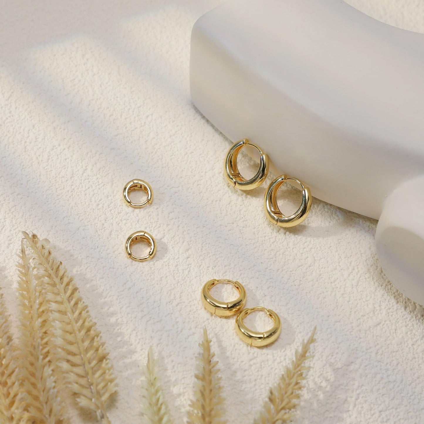 MIDEEO Gold/Sliver Chunky Hoop Earrings Set, 14K Gold Plated Twisted Huggie Hoop Earring