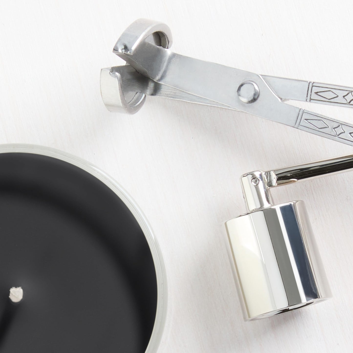 Yankee Candle- Large Jar Scented Candle with up to 150 Hour Burn Time