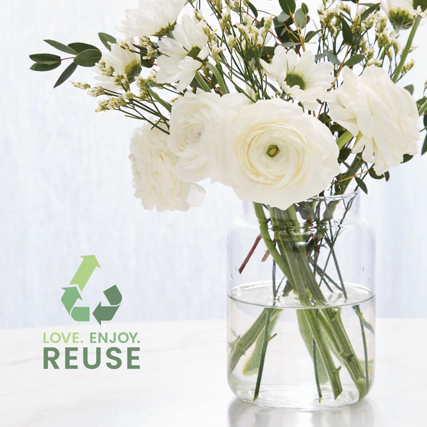 Yankee Candle- Large Jar Scented Candle with up to 150 Hour Burn Time